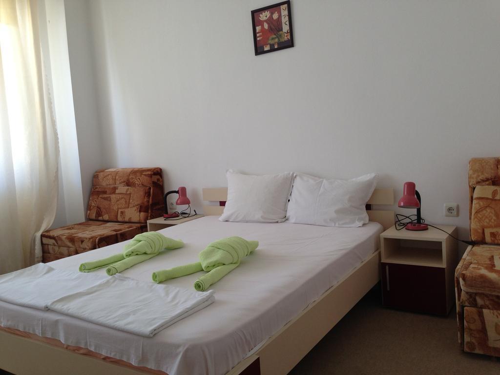 Zoya Guest House Ravda Exterior foto