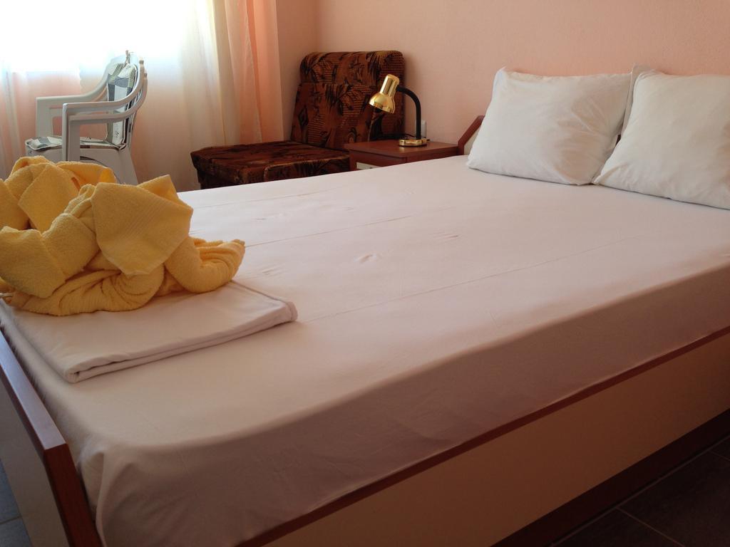 Zoya Guest House Ravda Exterior foto